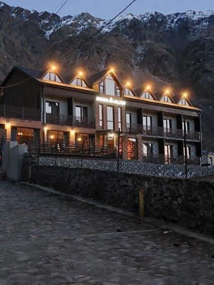 Hilltop Kazbegi Exteriör bild